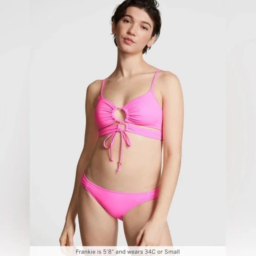 PINK CUTOUT BIKINI TOP + V-FRONT ITSY BIKINI BOTTOM